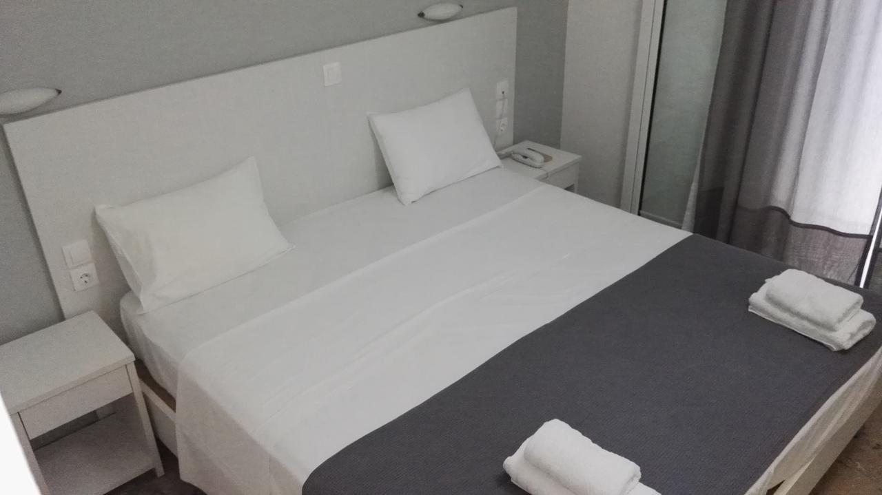 Hotel Finikas Μεθώνη Εξωτερικό φωτογραφία